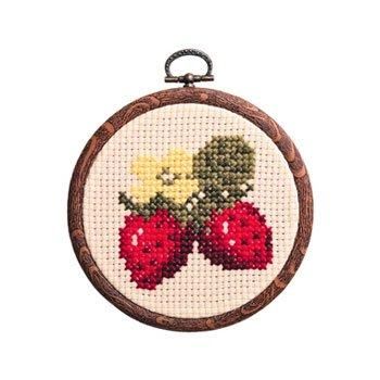 オリムパス 刺繍キット クロスステッチ 額付 初級 イチゴ 7325