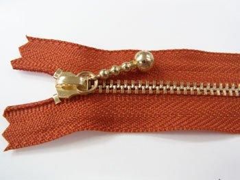 YKK 3G 玉付きファスナー 14cm ゴールド col.850 レンガ色