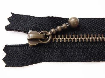 YKK 3GKB 玉付きファスナー 15cm アンティークゴールド col.580 黒