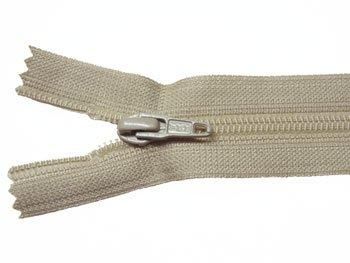 YKK 25FK フラットニットファスナー 20cm col.561 濃ベージュ系1
