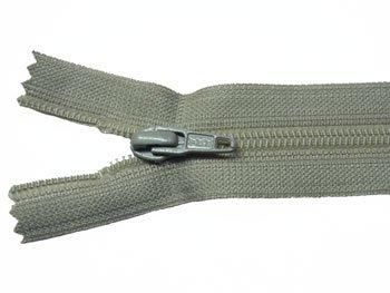 YKK 25FK フラットニットファスナー 50cm col.562 老竹色系