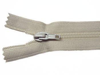 YKK 25FK フラットニットファスナー 50cm col.576 薄グレー系2