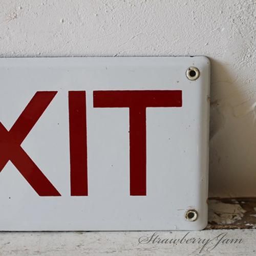 選べる7色 送料込 英国アンティークサインプレート小fire Exit L2504 760 売切セール品福袋 その他 Rspg Spectrum Eu
