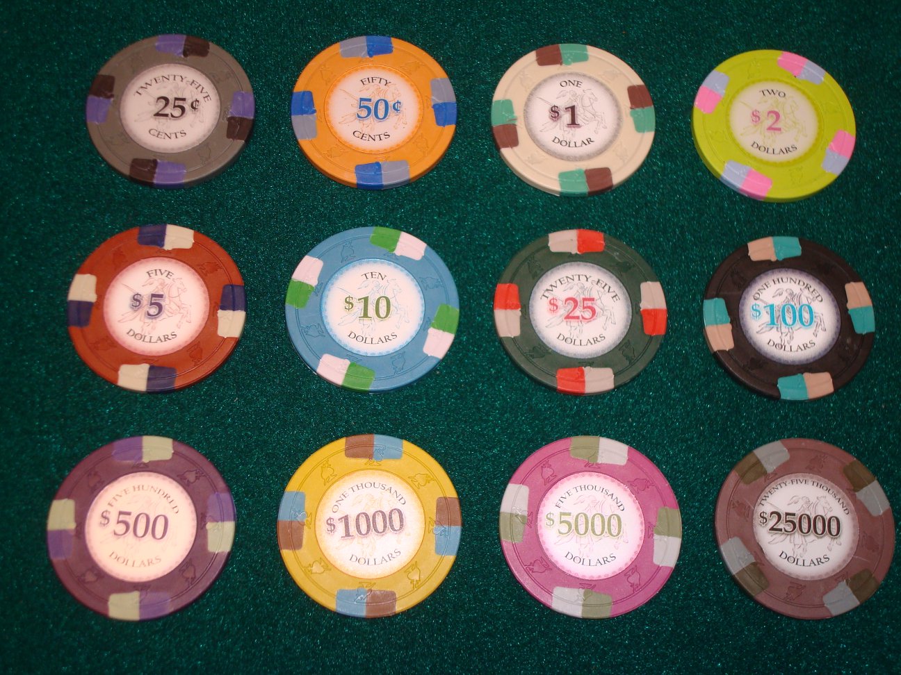 ロイヤルナイト チップ各種 同色25枚 - カジノ、ポーカー用品専門サイト CASINO PARADISE（カジノパラダイス）
