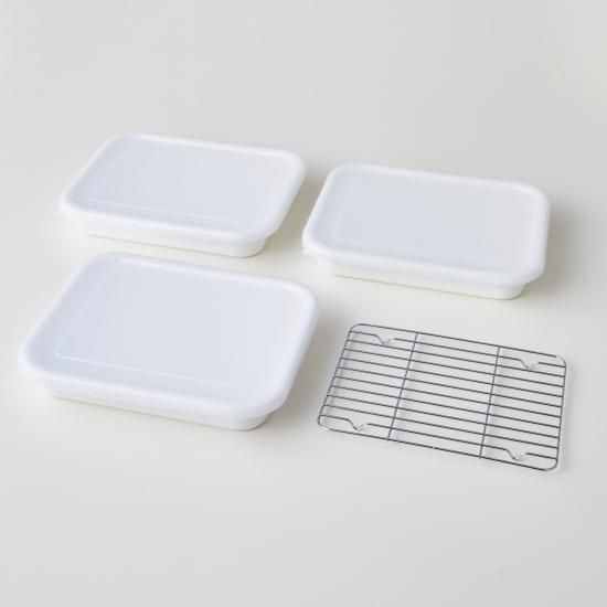 イマン ダイアナローズ ホーロー蓋付きタッパー バットL2個セット