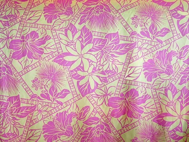 ハワイアンファブリック ティアレ＆ハイビスカス＆レフア柄