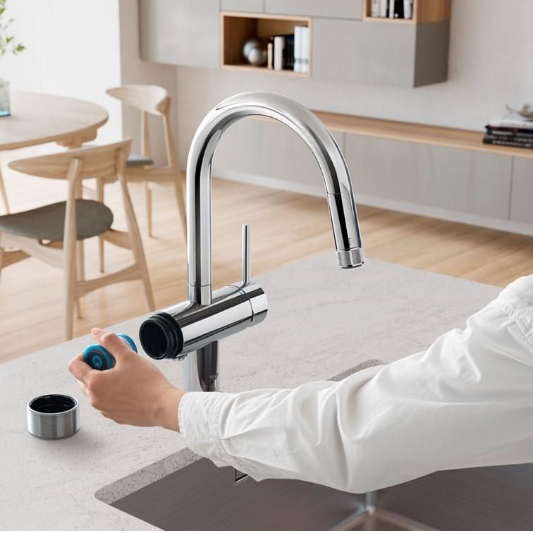 ミンタ　グローエ　浄水器一体型シングルレバーキッチン混合水栓　JPK61802 浄水器 一般地用 グローエ製（GROHE）JPK61803 ミンタ（MINTA