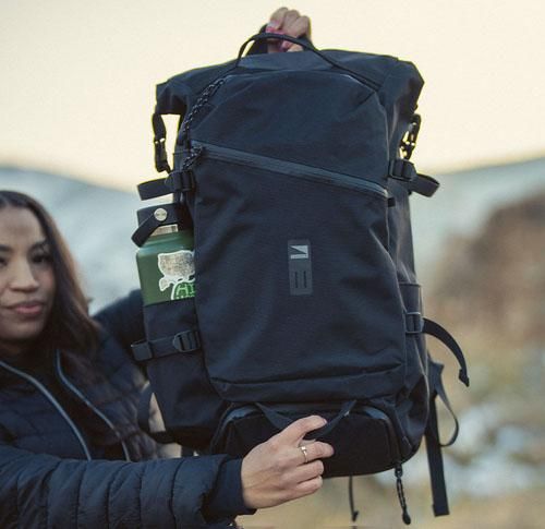 アウトドアやガジェット好きに◇ Lander「トラベラー Backpack 35L 2nd