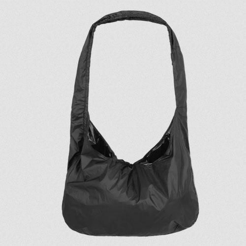 ROA HIKING パッカブル ノットバッグ black ROA HIKING パッカブル ノットバッグ black イタリア発◇ROA