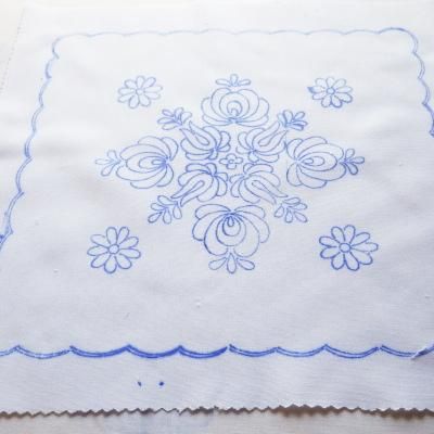 ハンガリー刺繍図案入りクロス マチョーの図案 輸入手芸用品のお店 プチコパン