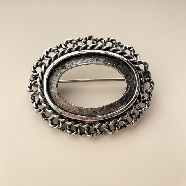 Vintageブローチセッティング・Antique Silver・37/29mm - vintage