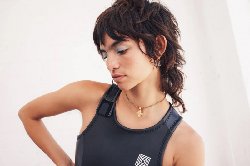 JULY WETSUITS | レディースショートジョン - ロングボードの JULY WETSUITS | レディースショートジョン - ロングボードの
