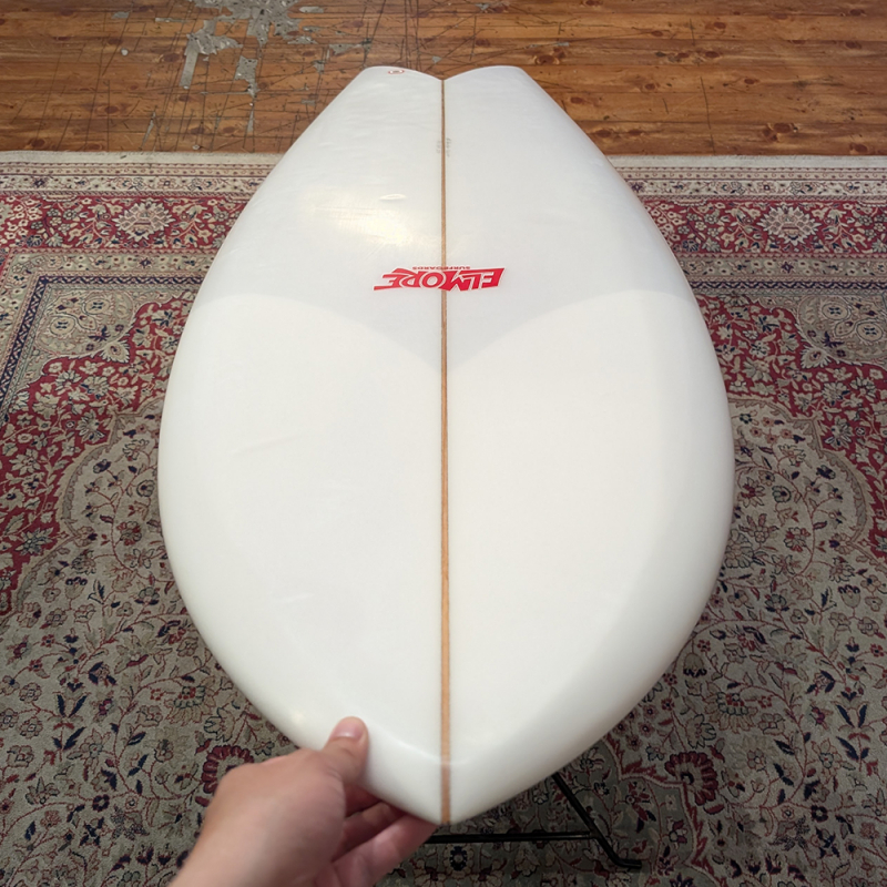5'5 エルモア | フライドフィッシュ - ロングボードの 5'5 エルモア | フライドフィッシュ - ロングボードの