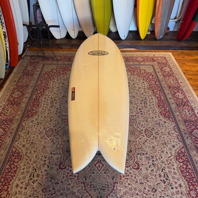 クォーターサーフボード・ショートボード (新品フィン3枚交換済み) 5'10 クイナ | フィッシュ- ショートボードの シーコング オンラインストア