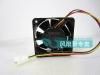 NMB-MAT 2410ML-04W-B66 12V0.40A 6CM6025