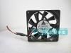 Delta AUB0712LB-7T63 7CM7015 12V0.14A 3pin