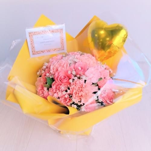 黄】フラワーアレンジメント！カラーラッピング＆バルーン付き☆ 傘寿