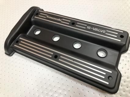GPZ900Rヘッドカバー 艶消し塗装 ブラック - ブルドッカータゴス GPZ900Rヘッドカバー 艶消し塗装 ブラック - ブルドッカータゴス