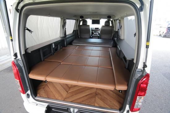 ポンパドー ビター 限定値下 ハイエース 窓埋め 窓埋めパネル レザー