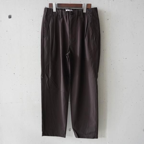 STILL BY HAND (スティルバイハンド) 強撚キャンバス２タックテーパードパンツ