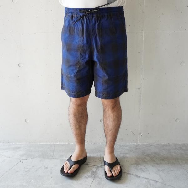 and wander(アンドワンダー) dry check shorts (M)