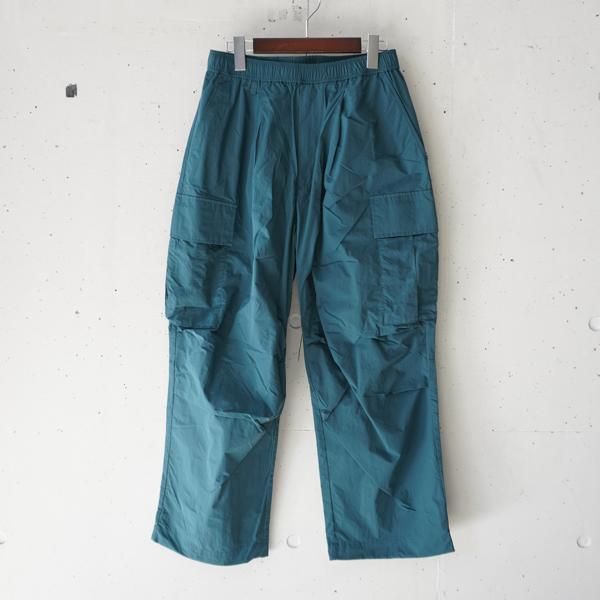SLICK (å)Nylon Shell Cargo Pants - GREEN