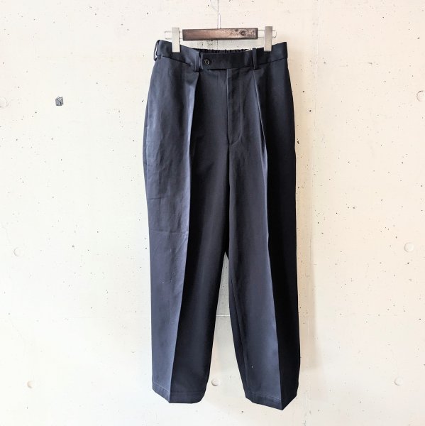 MARKAWARE(ޡ) DOUBLE PLEATED TROUSERS - NAVY