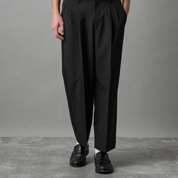 SLICK (å) Tech Twill Two Tuck Wide Slacks BLACK