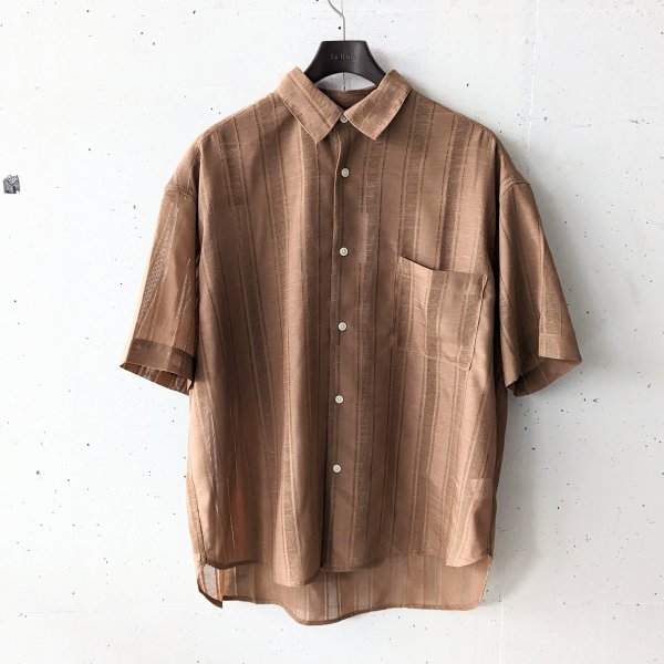 <img class='new_mark_img1' src='https://img.shop-pro.jp/img/new/icons10.gif' style='border:none;display:inline;margin:0px;padding:0px;width:auto;' />Leno Cloth Regular Shirt - BROWN
