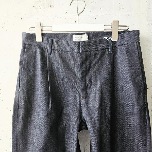 STILL BY HAND (スティルバイハンド) ワンタックスリムテーパードデニム - NAVY｜ La Barba 通販