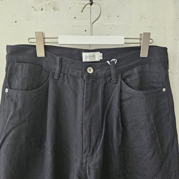 【美品】STILL BY HAND スティルバイハンド 1タックデーパードデニム 再入荷】Still By Hand(スティルバイハンド) 1タックテーパード