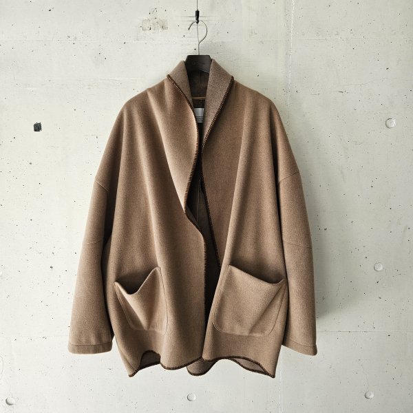 <img class='new_mark_img1' src='https://img.shop-pro.jp/img/new/icons10.gif' style='border:none;display:inline;margin:0px;padding:0px;width:auto;' />VOAAOV () WOOL LIKE BLANKET JACKET - BEIGE