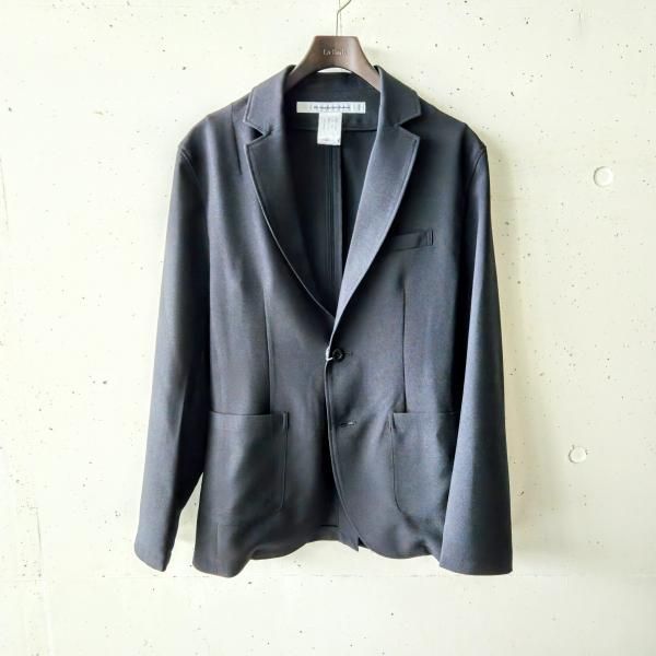 <img class='new_mark_img1' src='https://img.shop-pro.jp/img/new/icons10.gif' style='border:none;display:inline;margin:0px;padding:0px;width:auto;' />EEL () Seaside Jacket - BLACK