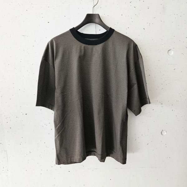 MARKAWARE (ޡ) ORGANIC SUPIMA BORDER COMFORT FIT Tee - olive