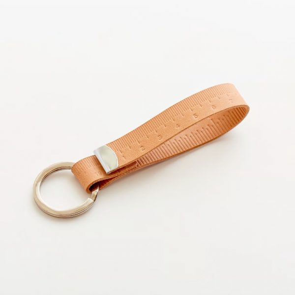 irose (イロセ) tape measure keyholder - NUDE