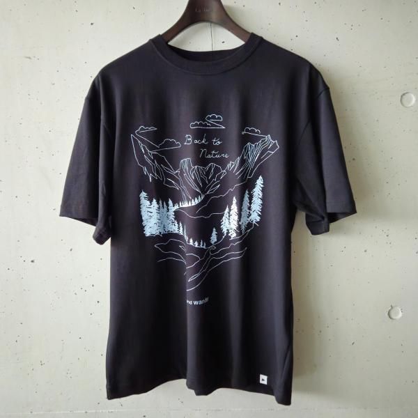 and wander(ɥ) BACK TO NATURE printed SS T - BLACK