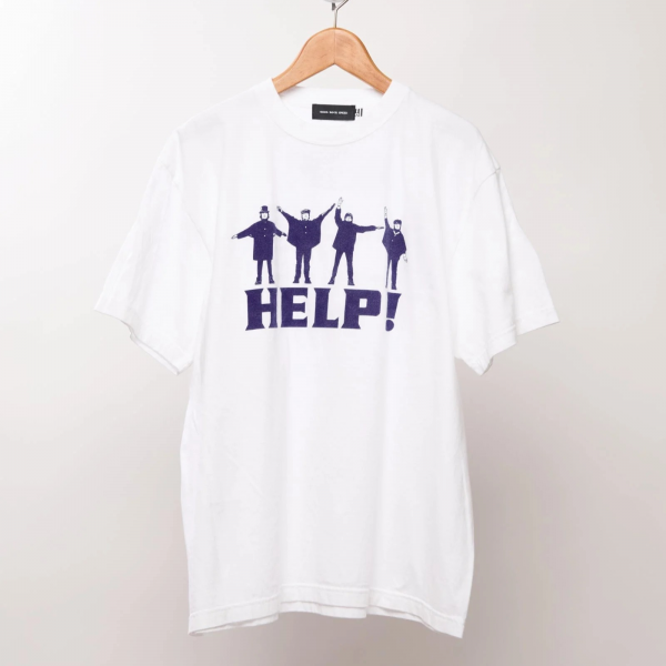 <img class='new_mark_img1' src='https://img.shop-pro.jp/img/new/icons9.gif' style='border:none;display:inline;margin:0px;padding:0px;width:auto;' />GOOD ROCK SPEED (グッドロックスピード) THE BEATLES / HELP T-SHIRT - NAVY