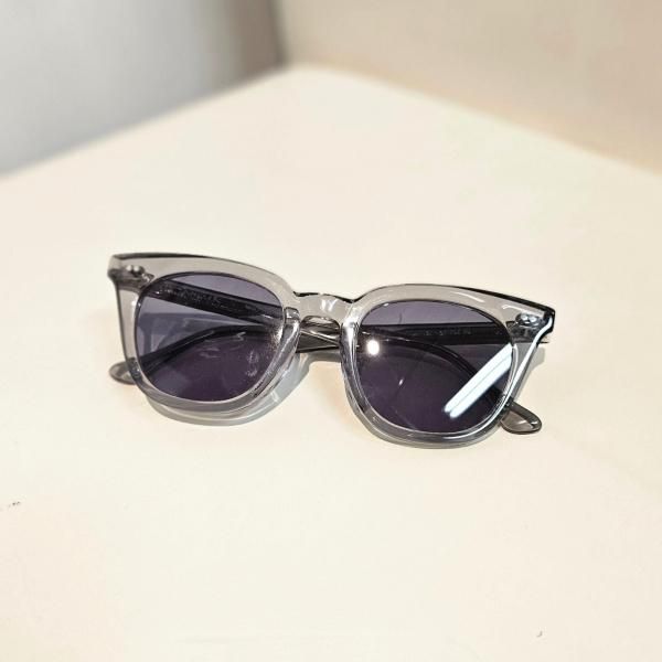 <img class='new_mark_img1' src='https://img.shop-pro.jp/img/new/icons10.gif' style='border:none;display:inline;margin:0px;padding:0px;width:auto;' />NEW. (˥塼) ANGLER - CLEAR GREY
