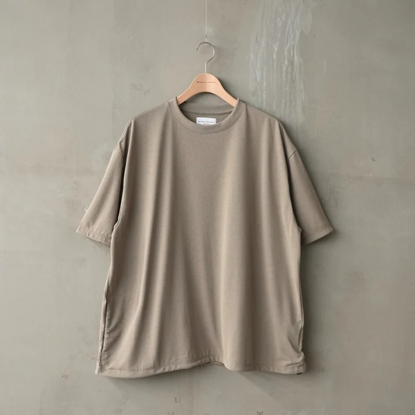 <img class='new_mark_img1' src='https://img.shop-pro.jp/img/new/icons10.gif' style='border:none;display:inline;margin:0px;padding:0px;width:auto;' />manual alphabet (ޥ˥奢륢ե٥å) DRY SPINDLE SS TEE - COYOTE