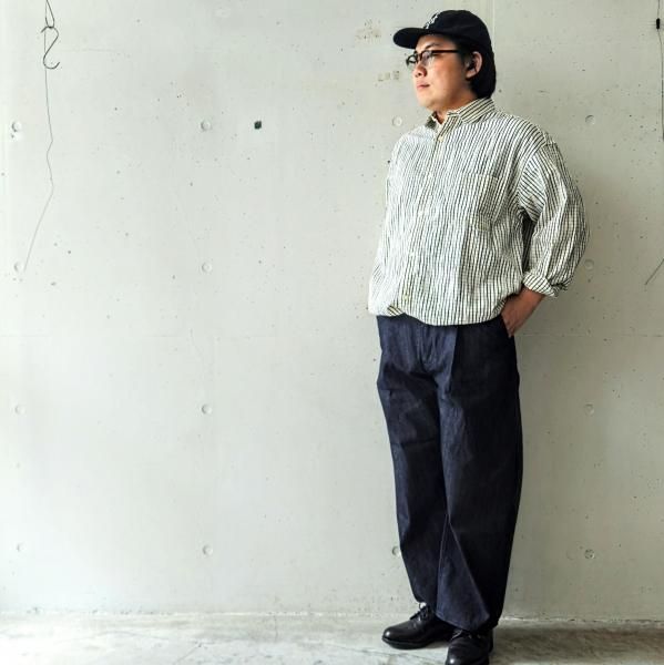 STILL BY HAND (スティルバイハンド) ディープタックデニム