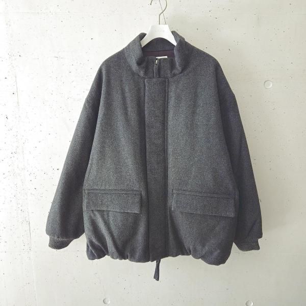 STILLBYHAND スティルバイハンド　ノーカラー中綿ジャケット STILL BY HAND（スティルバイハンド） WOOL / NYLON ストライプ