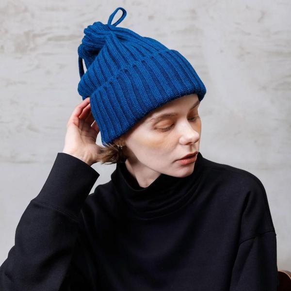 <img class='new_mark_img1' src='https://img.shop-pro.jp/img/new/icons10.gif' style='border:none;display:inline;margin:0px;padding:0px;width:auto;' />VOAAOV (ヴォアーブ) MERINO WOOL Watch & Neckwarmer - BLUE