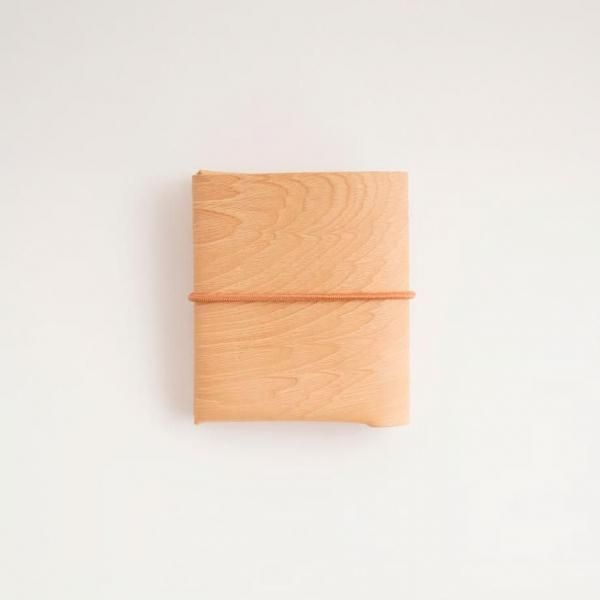 <img class='new_mark_img1' src='https://img.shop-pro.jp/img/new/icons9.gif' style='border:none;display:inline;margin:0px;padding:0px;width:auto;' />irose (������) SEAMLESS COMPACT WALLET - WOOD