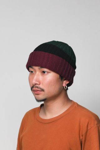 Bulky Knit Color Block Caps - grn/nvy/brg