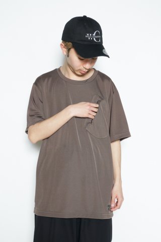 South2West8 / S/S Zipped Pocket Tee - Poly Jersey - brown