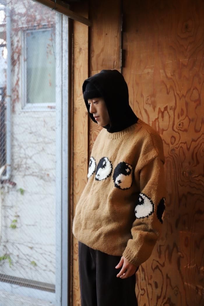 MacMahon Knitting Mills / Crew Neck Knit-Line Yin&Yang - beige