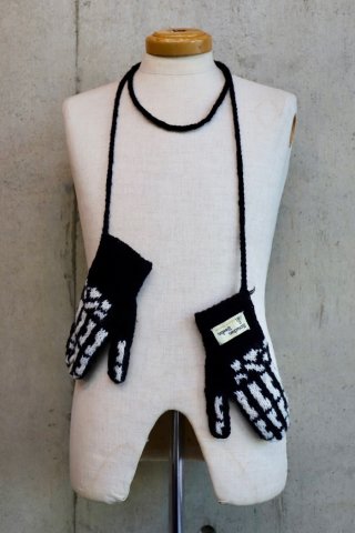 MacMahon Knitting Mills / Knit Gloves-Bone - black/white