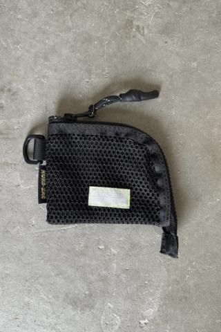 B:TOGETHER / "WALLET" BLACK MESH - black