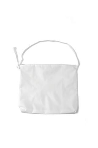 <img class='new_mark_img1' src='https://img.shop-pro.jp/img/new/icons20.gif' style='border:none;display:inline;margin:0px;padding:0px;width:auto;' /><font color=#FF0000>20%OFF</font>LOCALINA / Shoulder bag - white