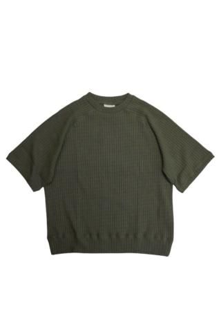<img class='new_mark_img1' src='https://img.shop-pro.jp/img/new/icons20.gif' style='border:none;display:inline;margin:0px;padding:0px;width:auto;' /><font color=#FF0000>20%OFF</font>refomed / RAGLAN RIB S/S TEE - khaki
